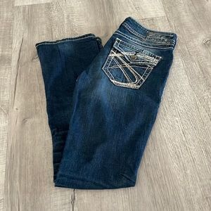 ❤️SILVER SUKI BOOTCUT JEANS Size 27❤️